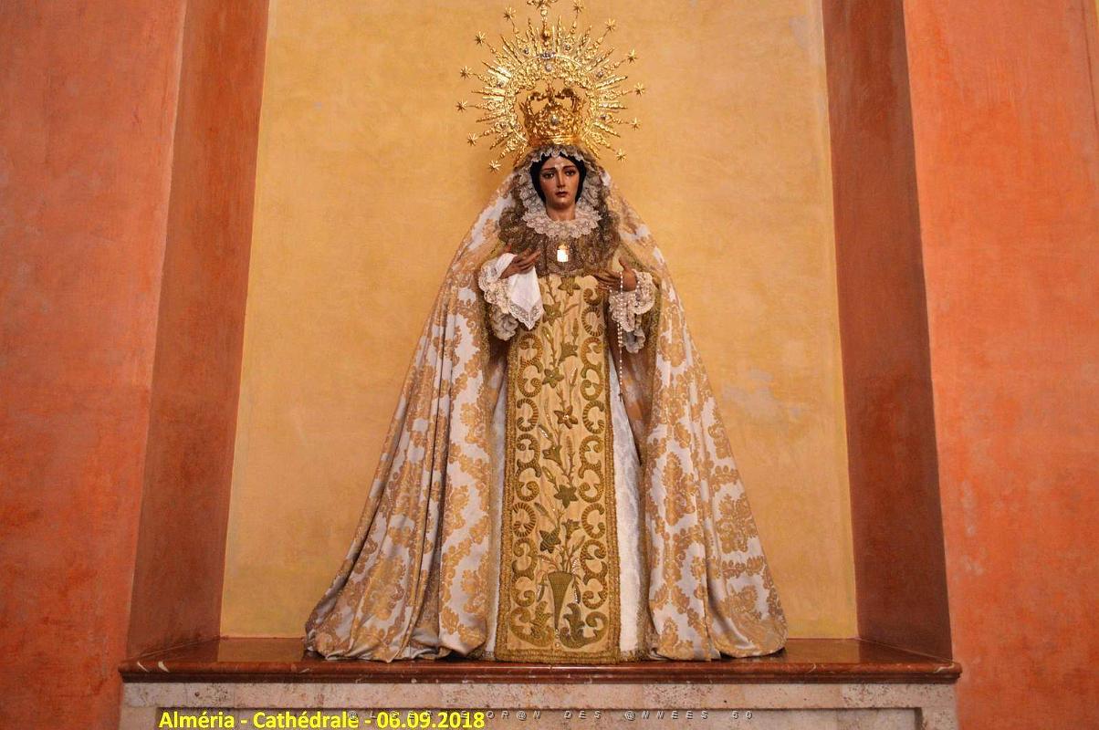 28 LA CATHEDRALE ET LE FORTERESSE DE L INCARNATION (63).JPG